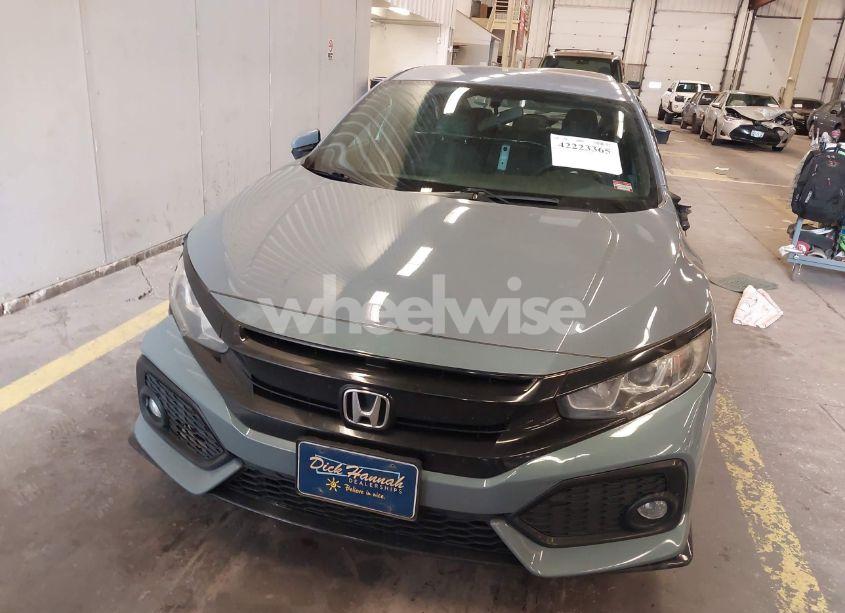 Photo 13 of 2018 Honda Civic SPORT (VIN SHHFK7H46JU412493)