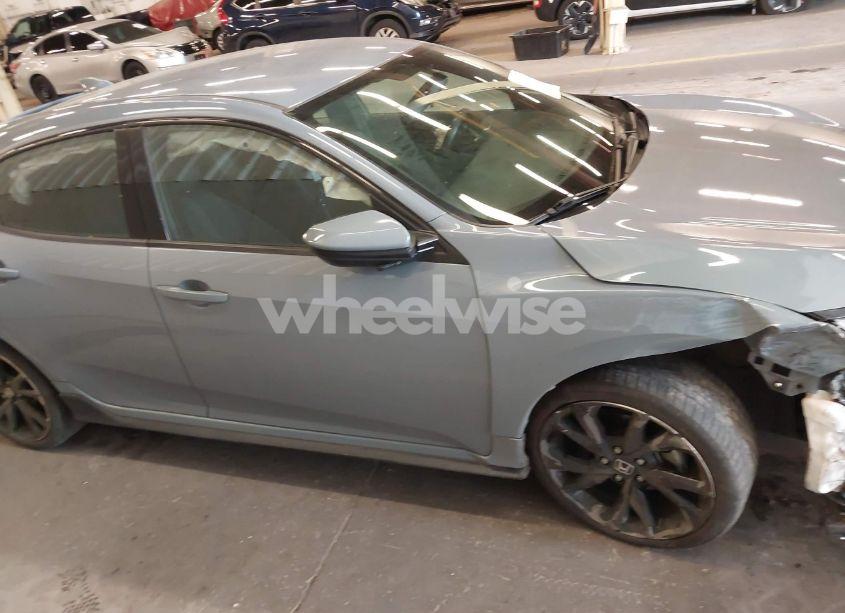 Photo 14 of 2018 Honda Civic SPORT (VIN SHHFK7H46JU412493)