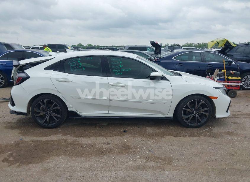 Photo 14 of 2018 Honda Civic SPORT (VIN SHHFK7H47JU213274)