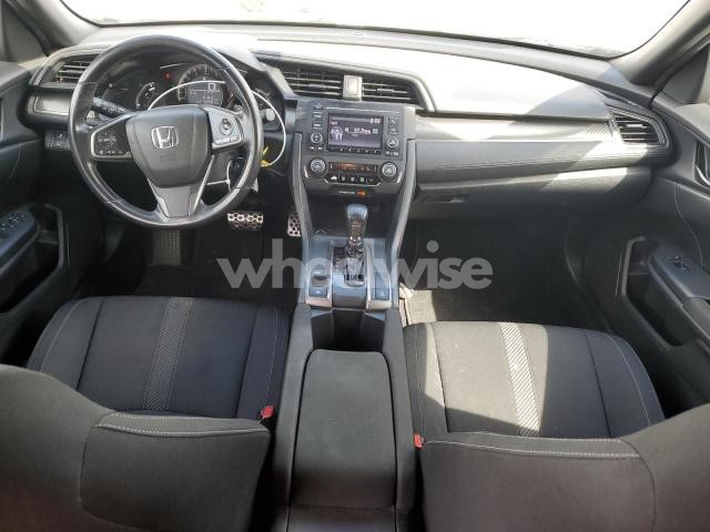 Photo 12 of 2018 HONDA CIVIC SPORT (VIN SHHFK7H47JU418562)