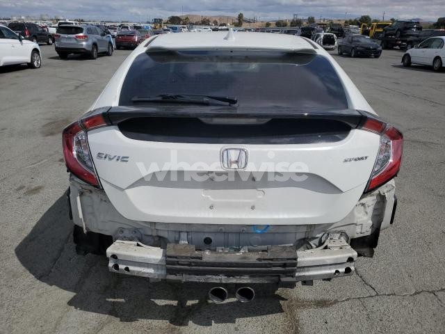 Photo 2 of 2018 HONDA CIVIC SPORT (VIN SHHFK7H47JU418562)
