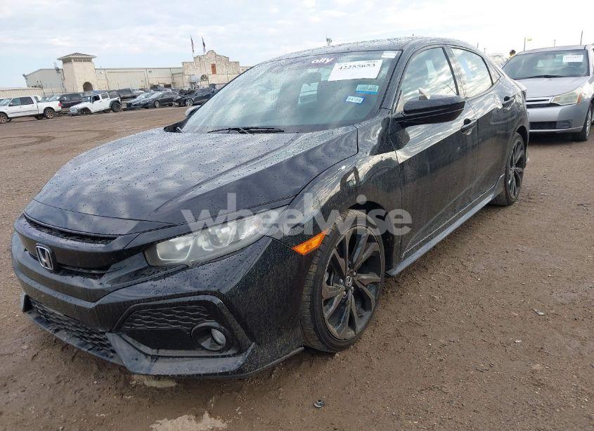 Photo 2 of 2019 Honda Civic SPORT (VIN SHHFK7H47KU209873)