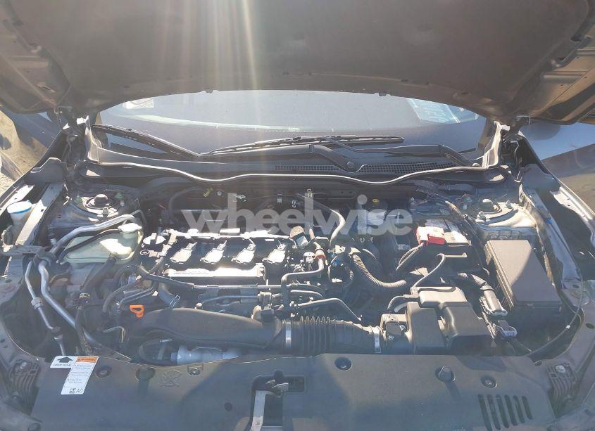 Photo 10 of 2017 Honda Civic SPORT (VIN SHHFK7H48HU408374)