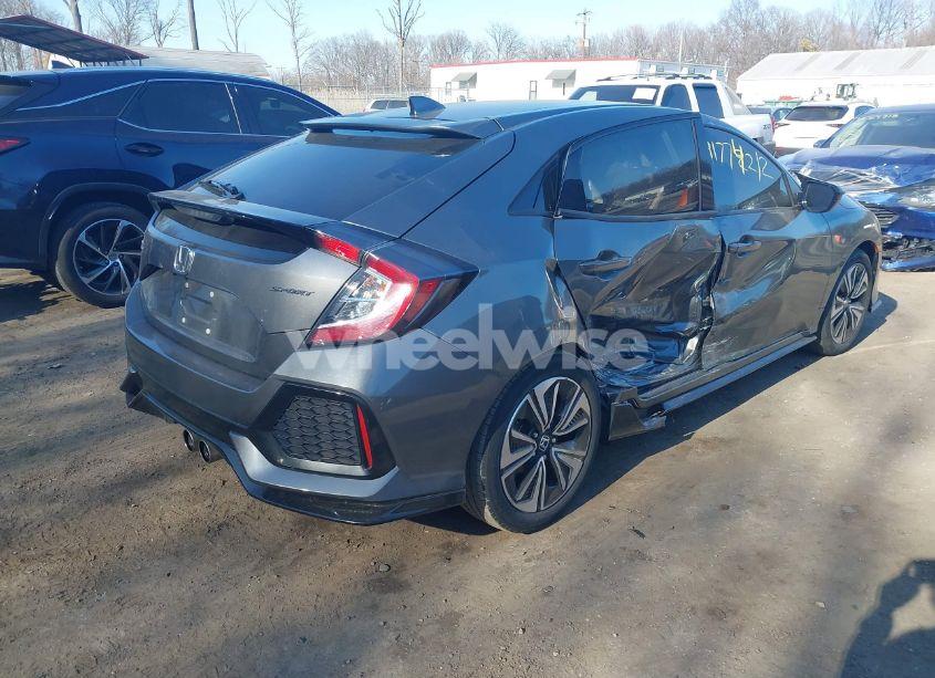Photo 4 of 2017 Honda Civic SPORT (VIN SHHFK7H48HU408374)