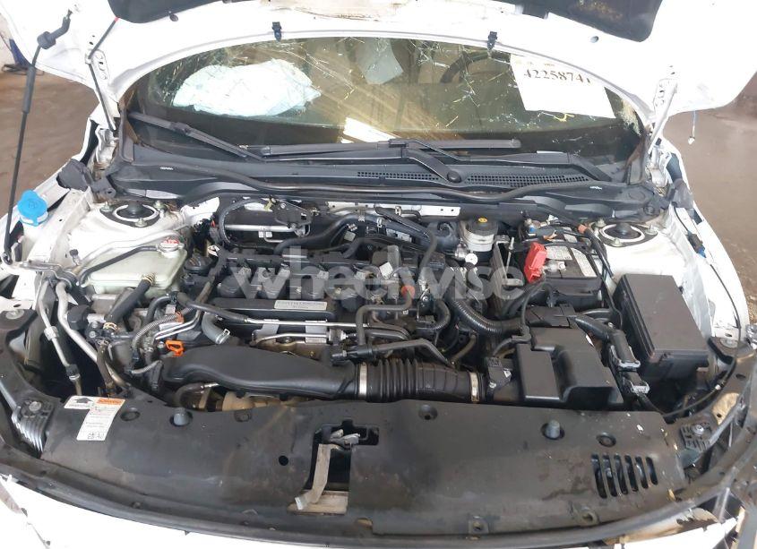 Photo 10 of 2018 Honda Civic SPORT (VIN SHHFK7H48JU416920)