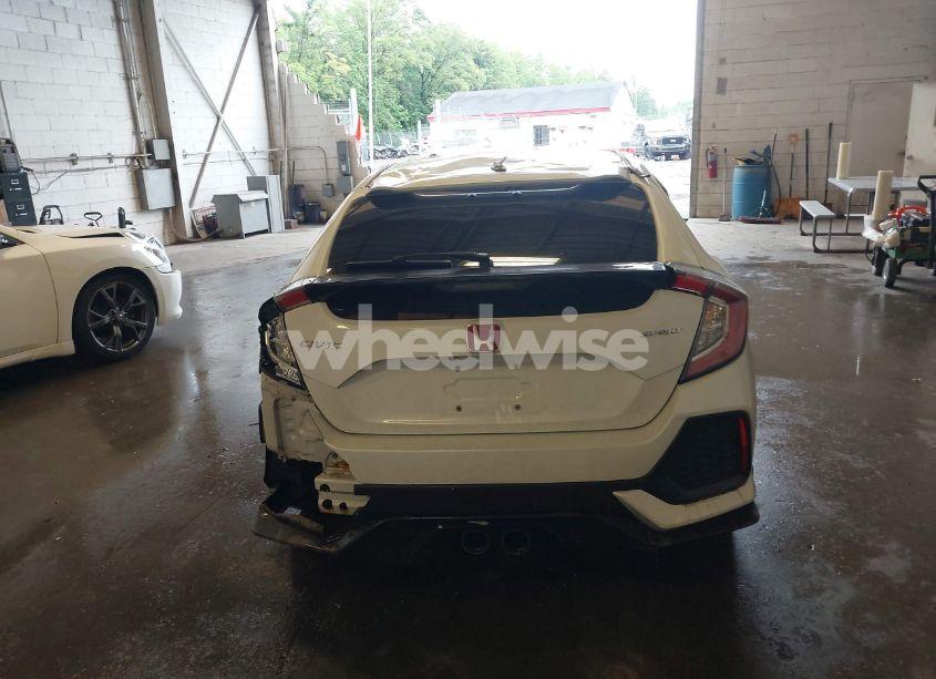 Photo 16 of 2018 Honda Civic SPORT (VIN SHHFK7H48JU416920)