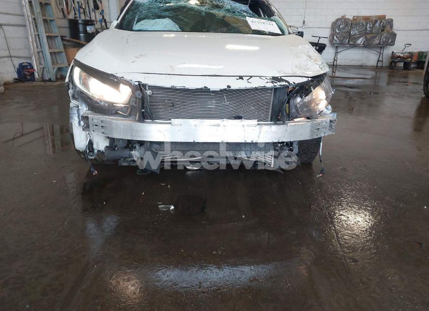 Photo 6 of 2018 Honda Civic SPORT (VIN SHHFK7H48JU416920)