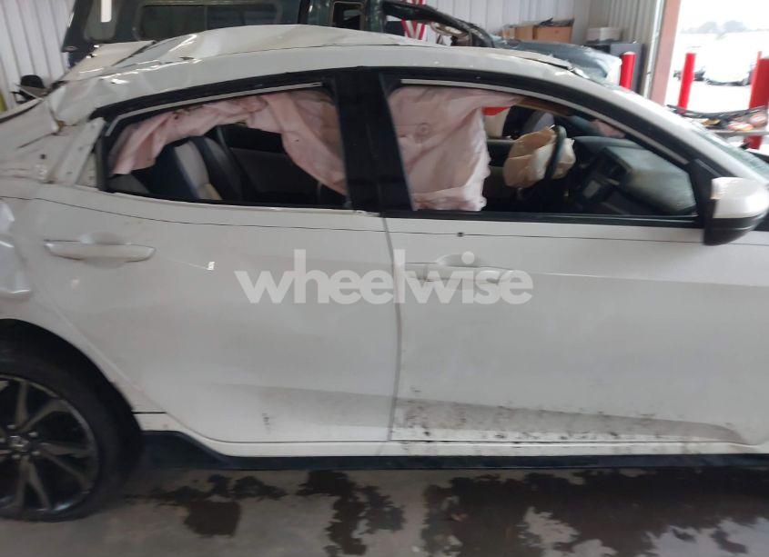 Photo 14 of 2017 Honda Civic SPORT (VIN SHHFK7H49HU207602)