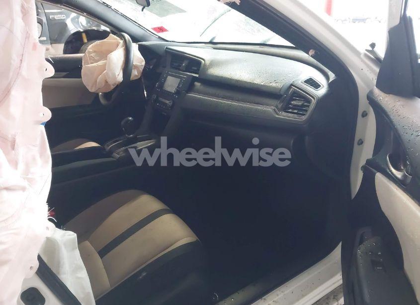 Photo 5 of 2017 Honda Civic SPORT (VIN SHHFK7H49HU207602)