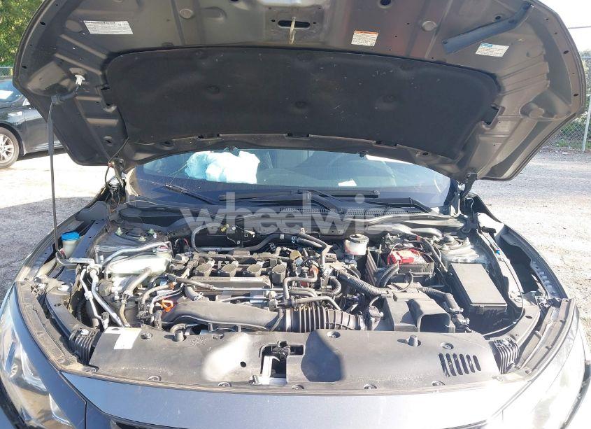 Photo 10 of 2018 Honda Civic SPORT (VIN SHHFK7H49JU207072)