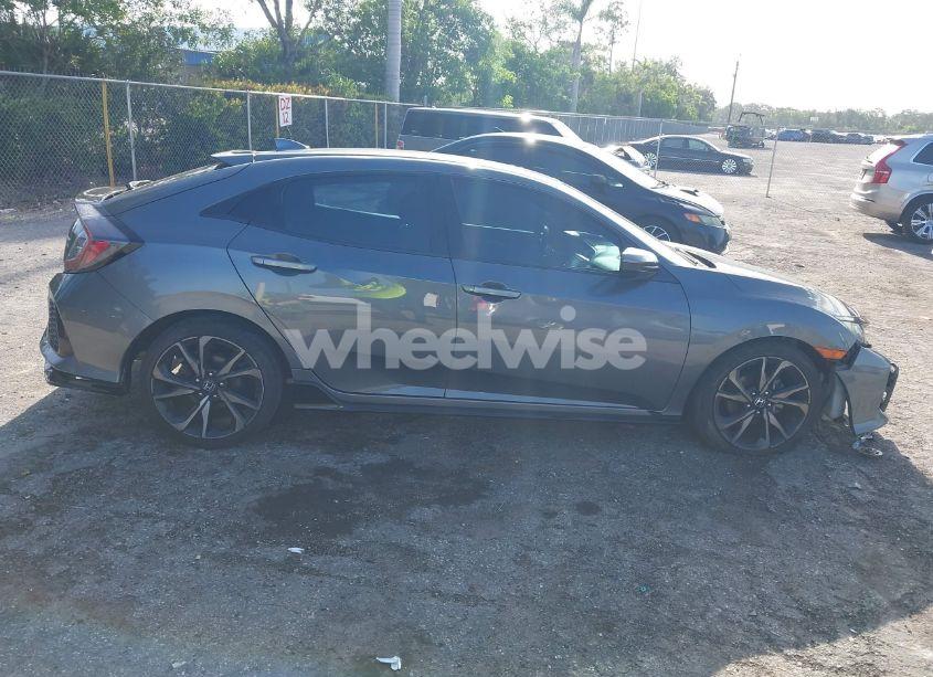 Photo 13 of 2018 Honda Civic SPORT (VIN SHHFK7H49JU207072)