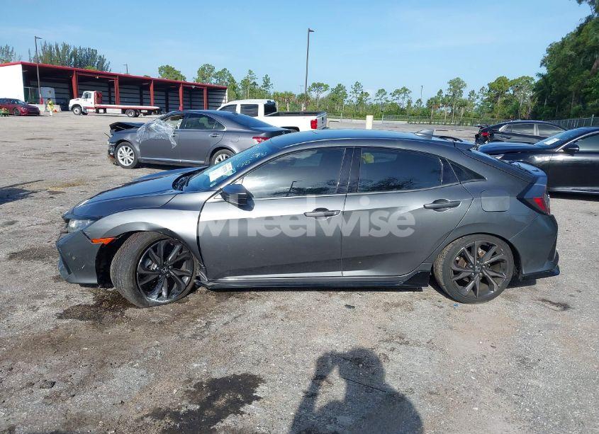 Photo 14 of 2018 Honda Civic SPORT (VIN SHHFK7H49JU207072)