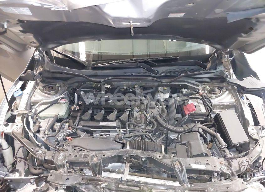 Photo 10 of 2018 Honda Civic SPORT (VIN SHHFK7H49JU408440)