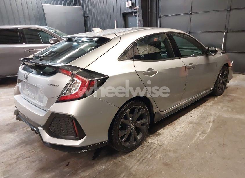 Photo 4 of 2018 Honda Civic SPORT (VIN SHHFK7H49JU408440)