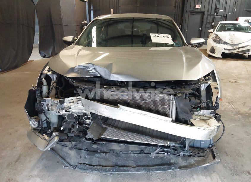 Photo 6 of 2018 Honda Civic SPORT (VIN SHHFK7H49JU408440)