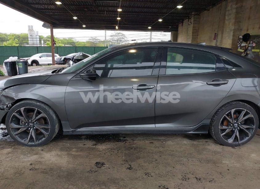 Photo 14 of 2018 Honda Civic SPORT (VIN SHHFK7H4XJU427093)