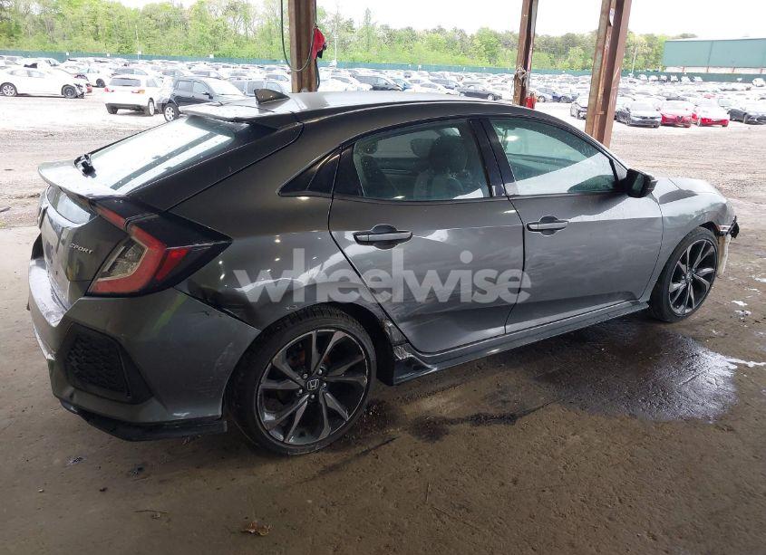 Photo 4 of 2018 Honda Civic SPORT (VIN SHHFK7H4XJU427093)
