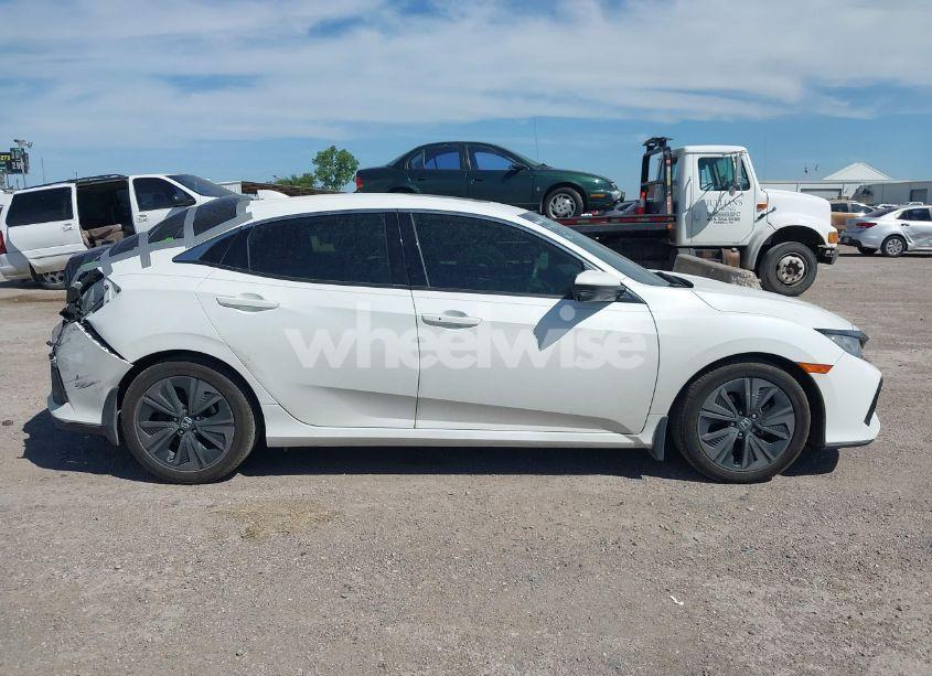 Photo 13 of 2018 Honda Civic EX (VIN SHHFK7H51JU218978)