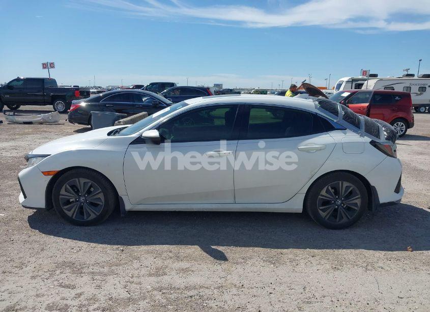 Photo 14 of 2018 Honda Civic EX (VIN SHHFK7H51JU218978)