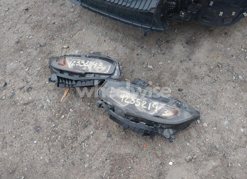 Photo 12 of 2018 Honda Civic EX (VIN SHHFK7H52JU215863)