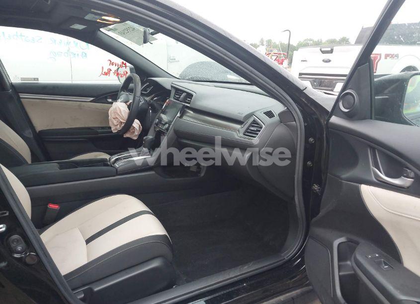 Photo 5 of 2018 Honda Civic EX (VIN SHHFK7H52JU215863)