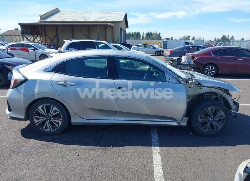 Photo 14 of 2018 Honda Civic EX (VIN SHHFK7H52JU424424)