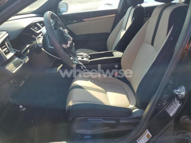 Photo 3 of 2018 HONDA CIVIC EX (VIN SHHFK7H53JU219565)