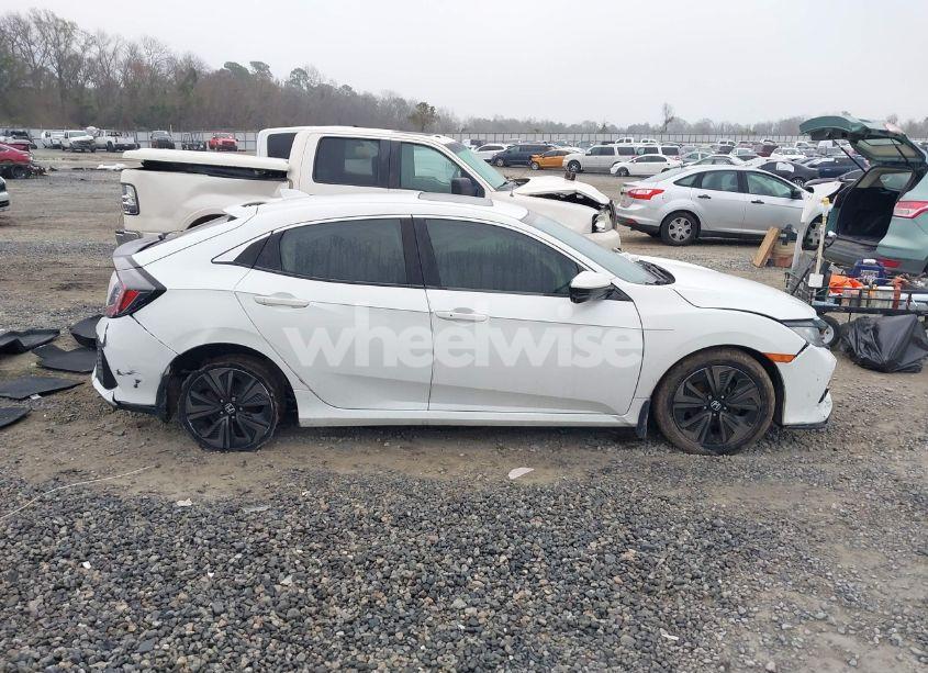 Photo 13 of 2018 Honda Civic EX (VIN SHHFK7H54JU233913)