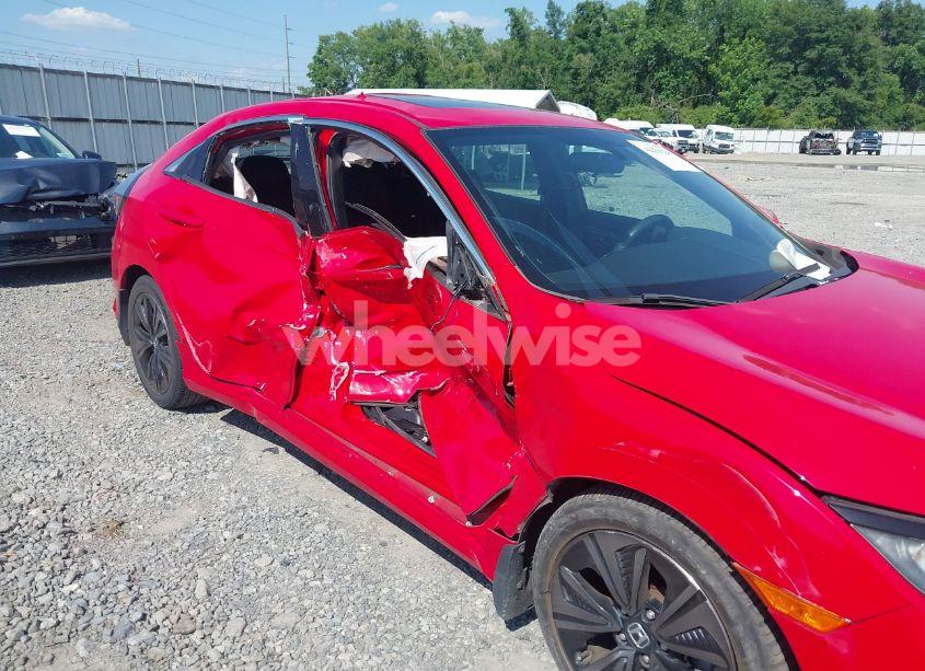 Photo 6 of 2018 Honda Civic EX (VIN SHHFK7H56JU203635)