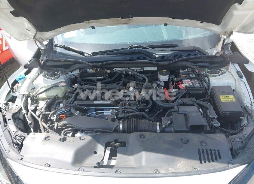 Photo 10 of 2018 Honda Civic EX (VIN SHHFK7H58JU211302)