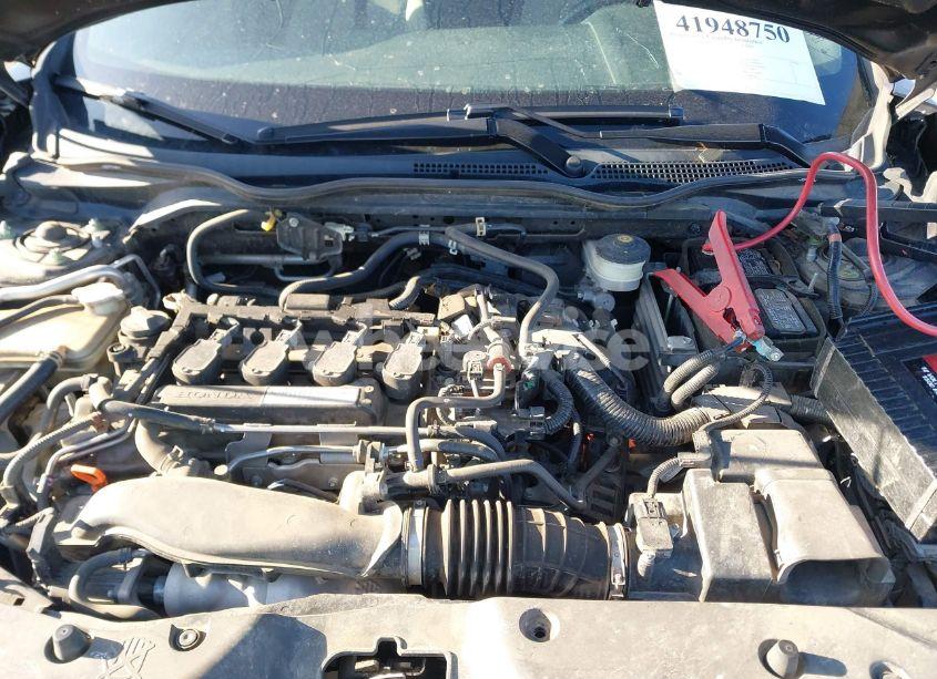 Photo 10 of 2018 Honda Civic EX (VIN SHHFK7H59JU211101)