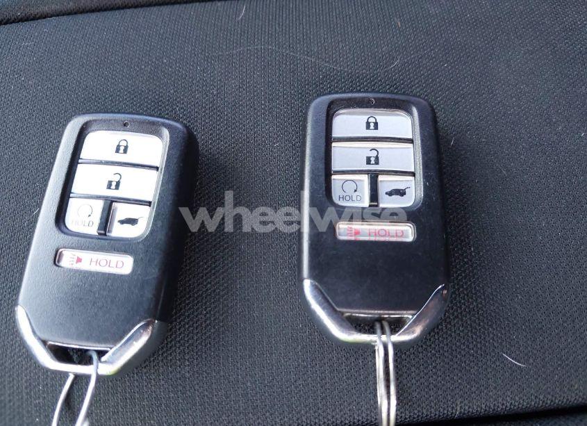 Photo 11 of 2018 Honda Civic EX (VIN SHHFK7H5XJU407449)