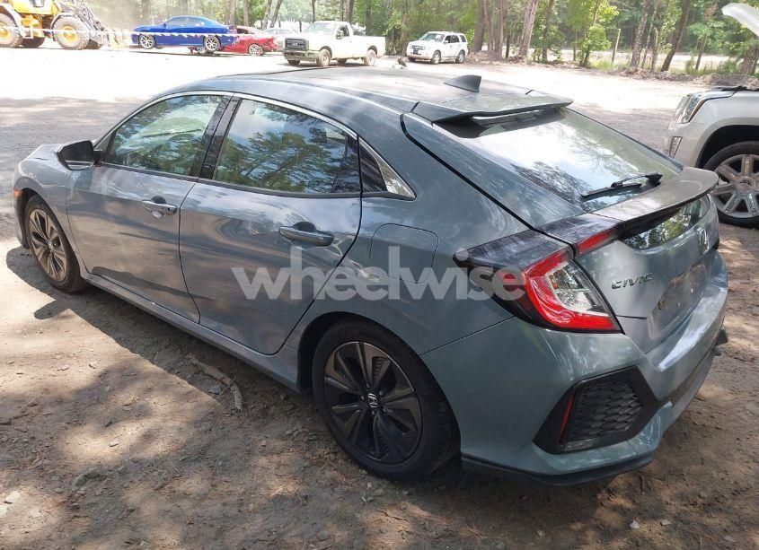 Photo 3 of 2019 Honda Civic EX (VIN SHHFK7H64KU207712)
