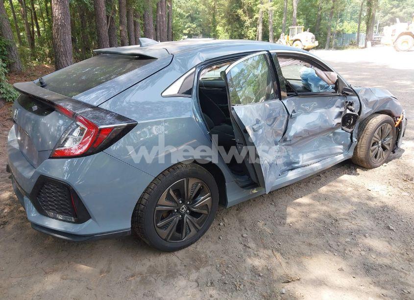 Photo 4 of 2019 Honda Civic EX (VIN SHHFK7H64KU207712)