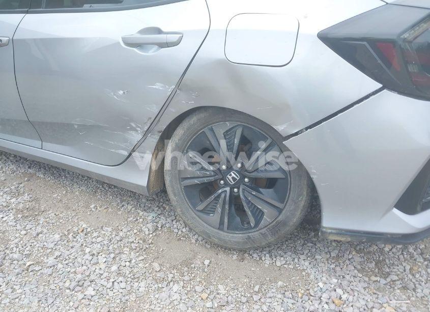 Photo 6 of 2019 Honda Civic EX (VIN SHHFK7H64KU213574)