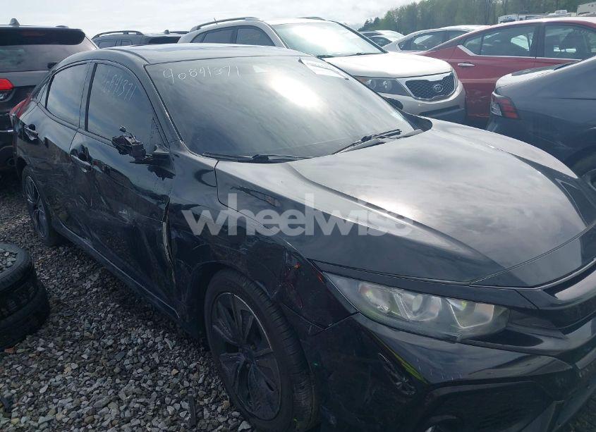 Photo 6 of 2019 Honda Civic EX (VIN SHHFK7H64KU406033)