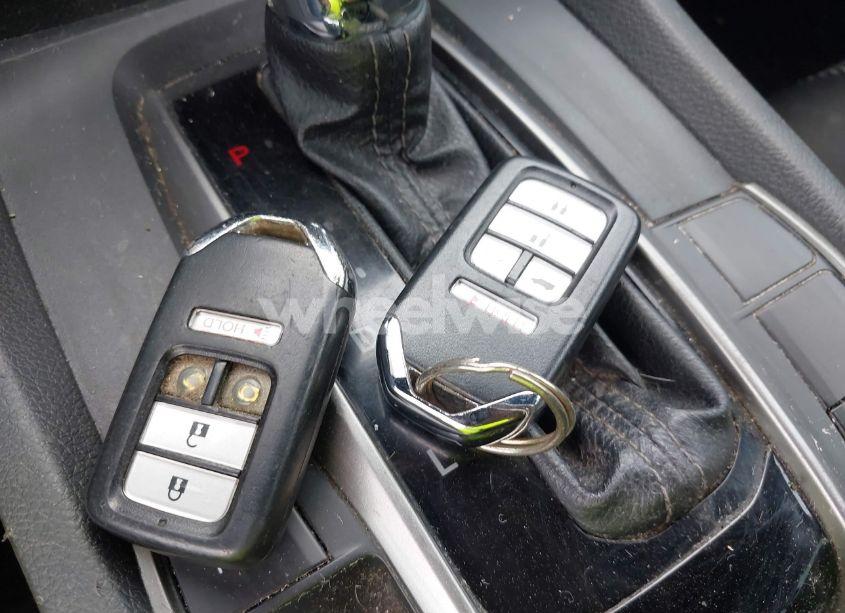 Photo 11 of 2019 Honda Civic EX (VIN SHHFK7H65KU409572)