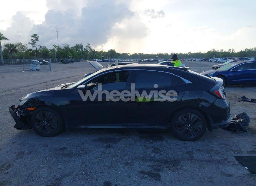 Photo 14 of 2019 Honda Civic EX (VIN SHHFK7H67KU210765)