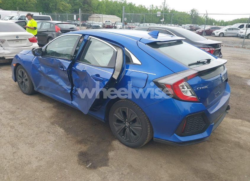 Photo 3 of 2019 Honda Civic EX (VIN SHHFK7H67KU402820)