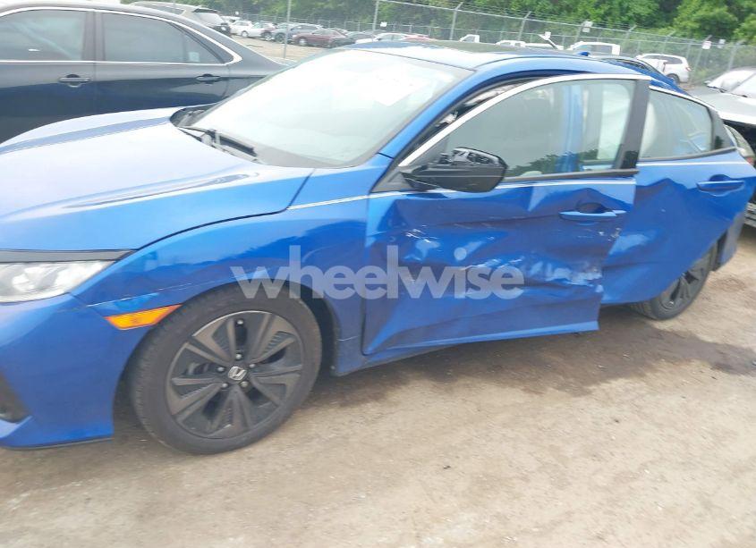 Photo 6 of 2019 Honda Civic EX (VIN SHHFK7H67KU402820)