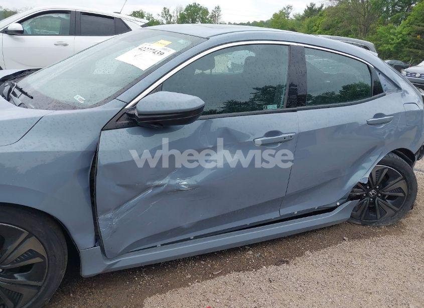 Photo 18 of 2019 Honda Civic EX (VIN SHHFK7H68KU209964)