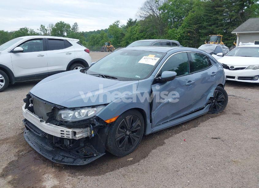 Photo 2 of 2019 Honda Civic EX (VIN SHHFK7H68KU209964)