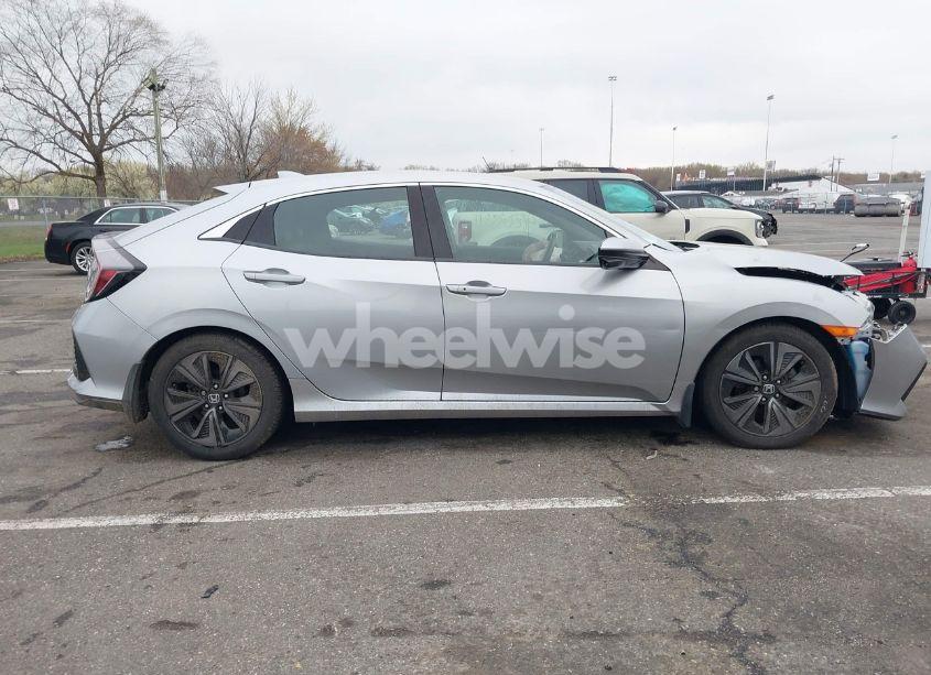 Photo 13 of 2018 Honda Civic EX-L (VIN SHHFK7H70JU432393)