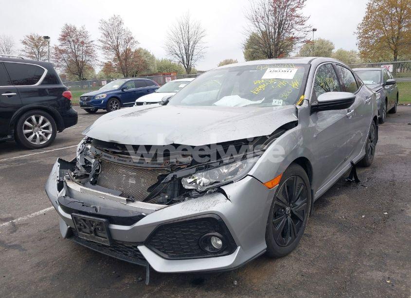 Photo 6 of 2018 Honda Civic EX-L (VIN SHHFK7H70JU432393)