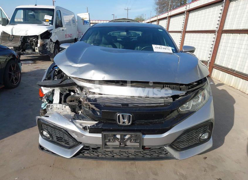 Photo 13 of 2018 Honda Civic EX-L (VIN SHHFK7H77JU405269)