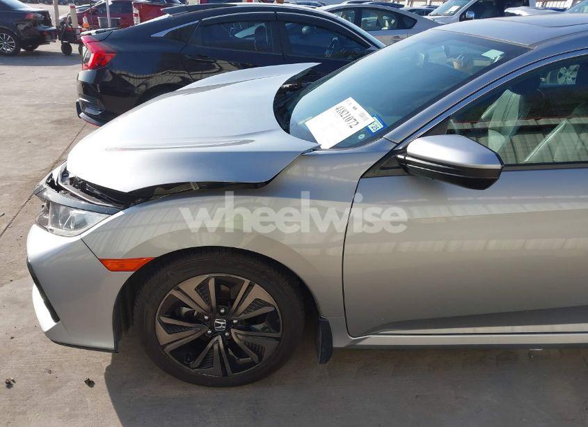 Photo 19 of 2018 Honda Civic EX-L (VIN SHHFK7H77JU405269)