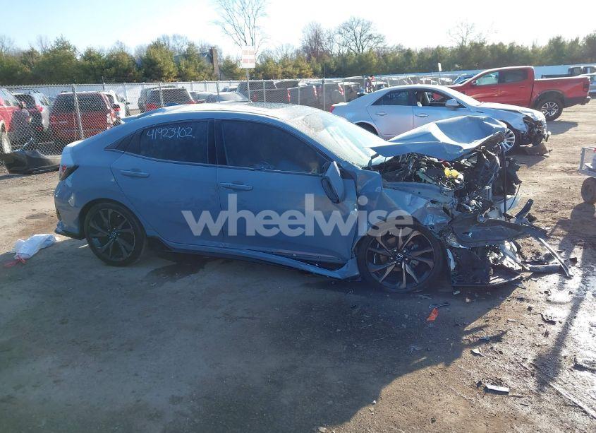 Photo 13 of 2018 Honda Civic SPORT TOURING (VIN SHHFK7H91JU235377)