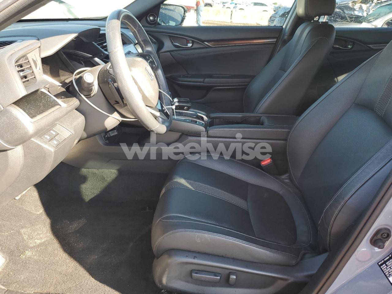 Photo 7 of 2020 HONDA CIVIC SPORT TOURING (VIN SHHFK7H93LU209933)