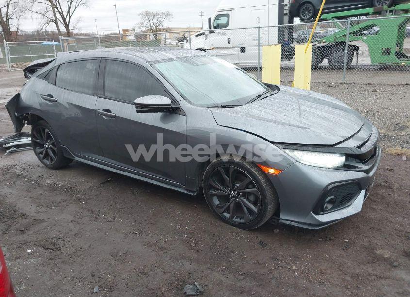 Photo 13 of 2018 Honda Civic SPORT TOURING (VIN SHHFK7H94JU237866)