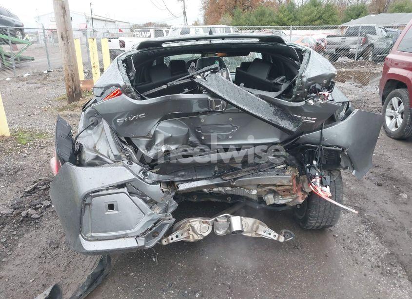 Photo 16 of 2018 Honda Civic SPORT TOURING (VIN SHHFK7H94JU237866)